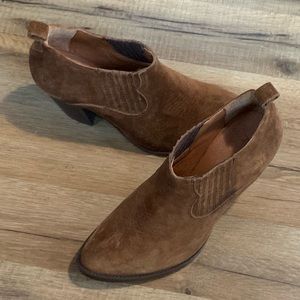 Frye Ilana Booties Size 8